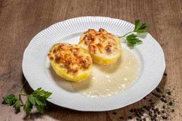 Картофени лодки с бекон и кашкавал
