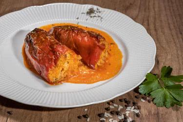 Постни пълнени чушки с ориз