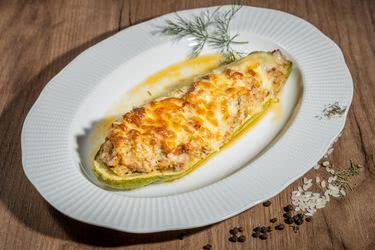 Пълнени тиквички с кайма и ориз