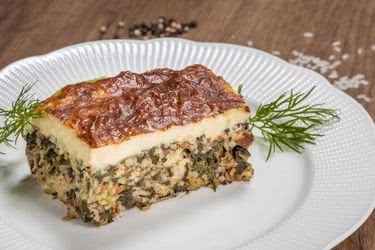 Мусака от ориз, спанак и кайма