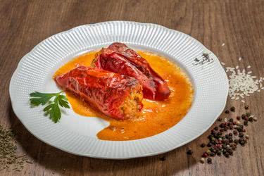 Пълнени чушки с кайма и ориз