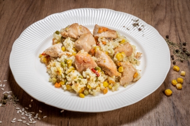 Пилешки хапки с ориз и зеленчуци
