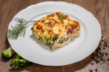 Запеканка с броколи и кайма